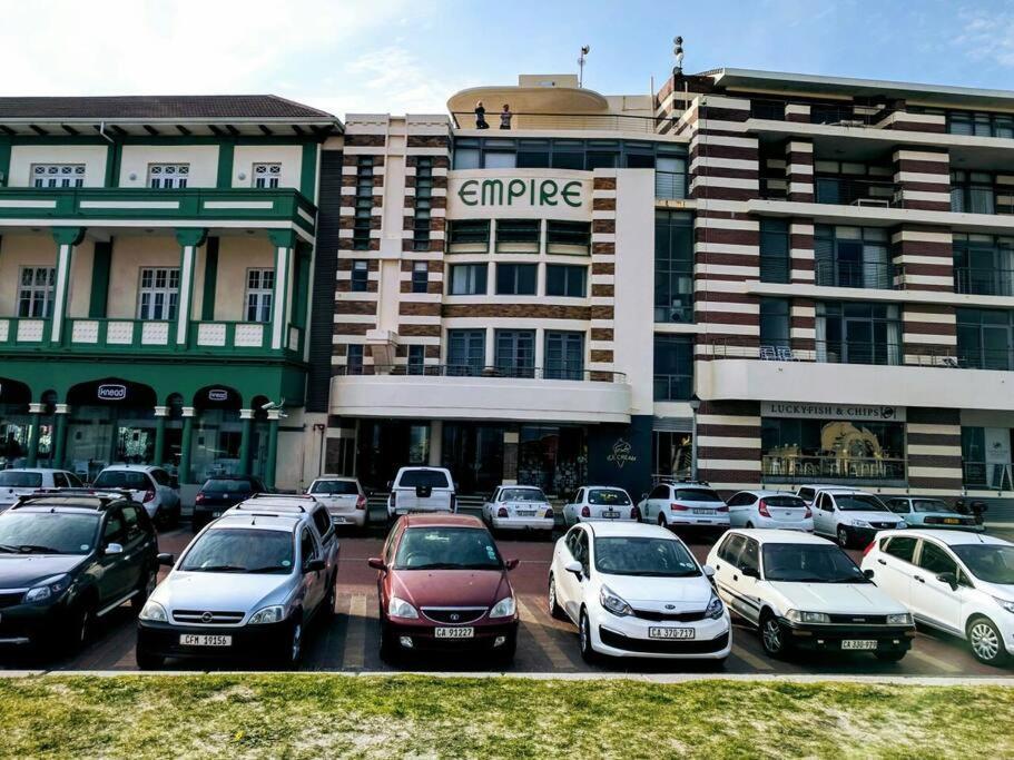 On The Beach At Surfers Corner Cape Town Exterior foto